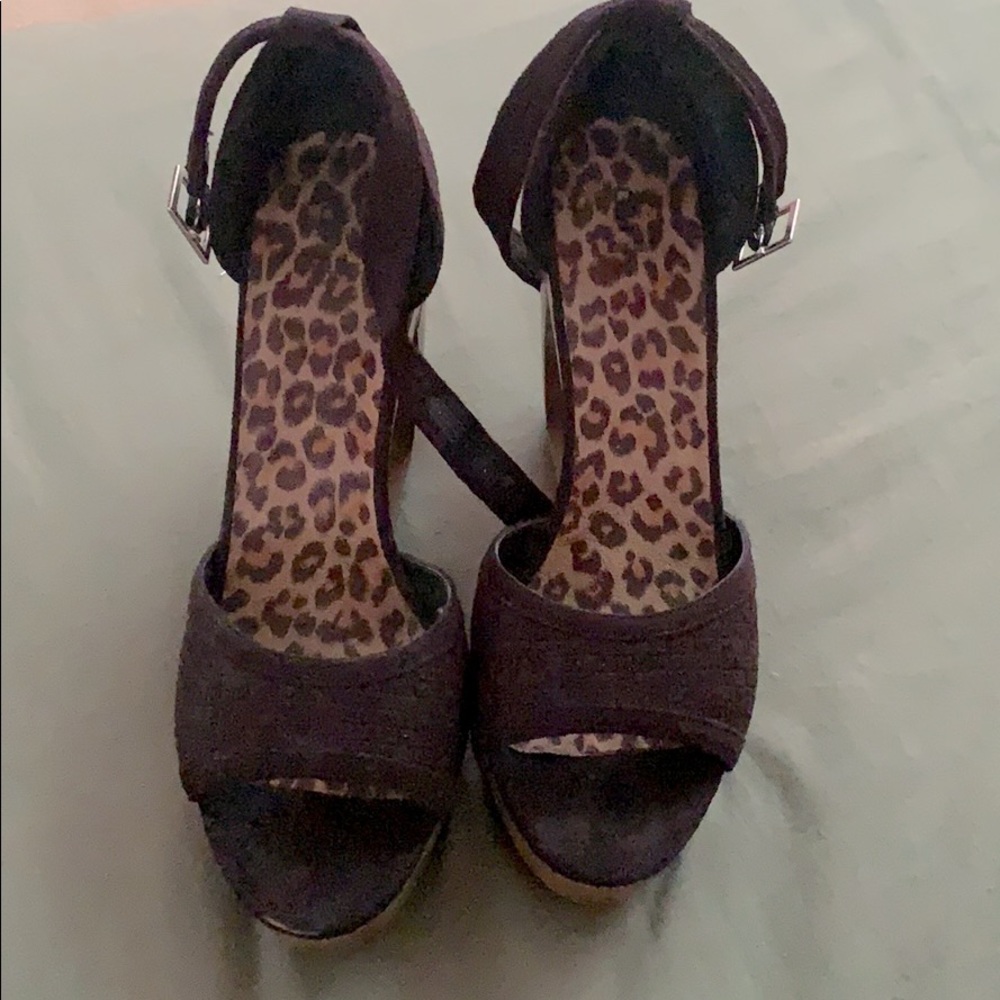 Black heels